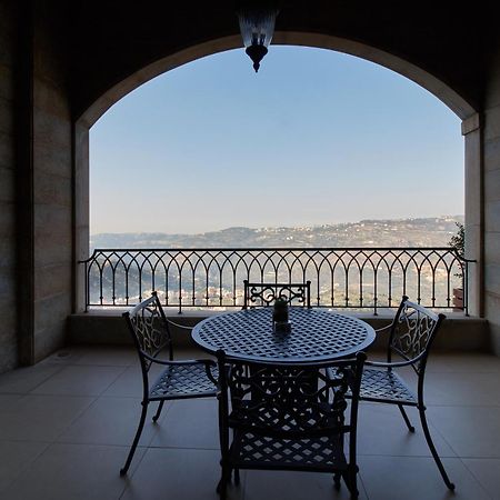 Cherry Blossom Boutique Hotel Bḩamdūn Dış mekan fotoğraf