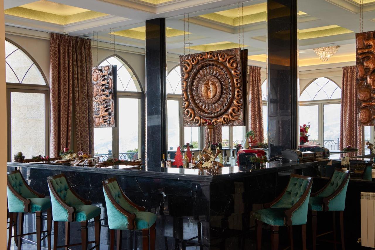 Cherry Blossom Boutique Hotel Bḩamdūn Dış mekan fotoğraf