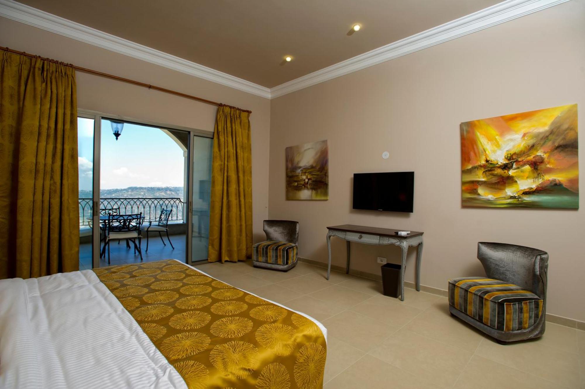 Cherry Blossom Boutique Hotel Bḩamdūn Dış mekan fotoğraf