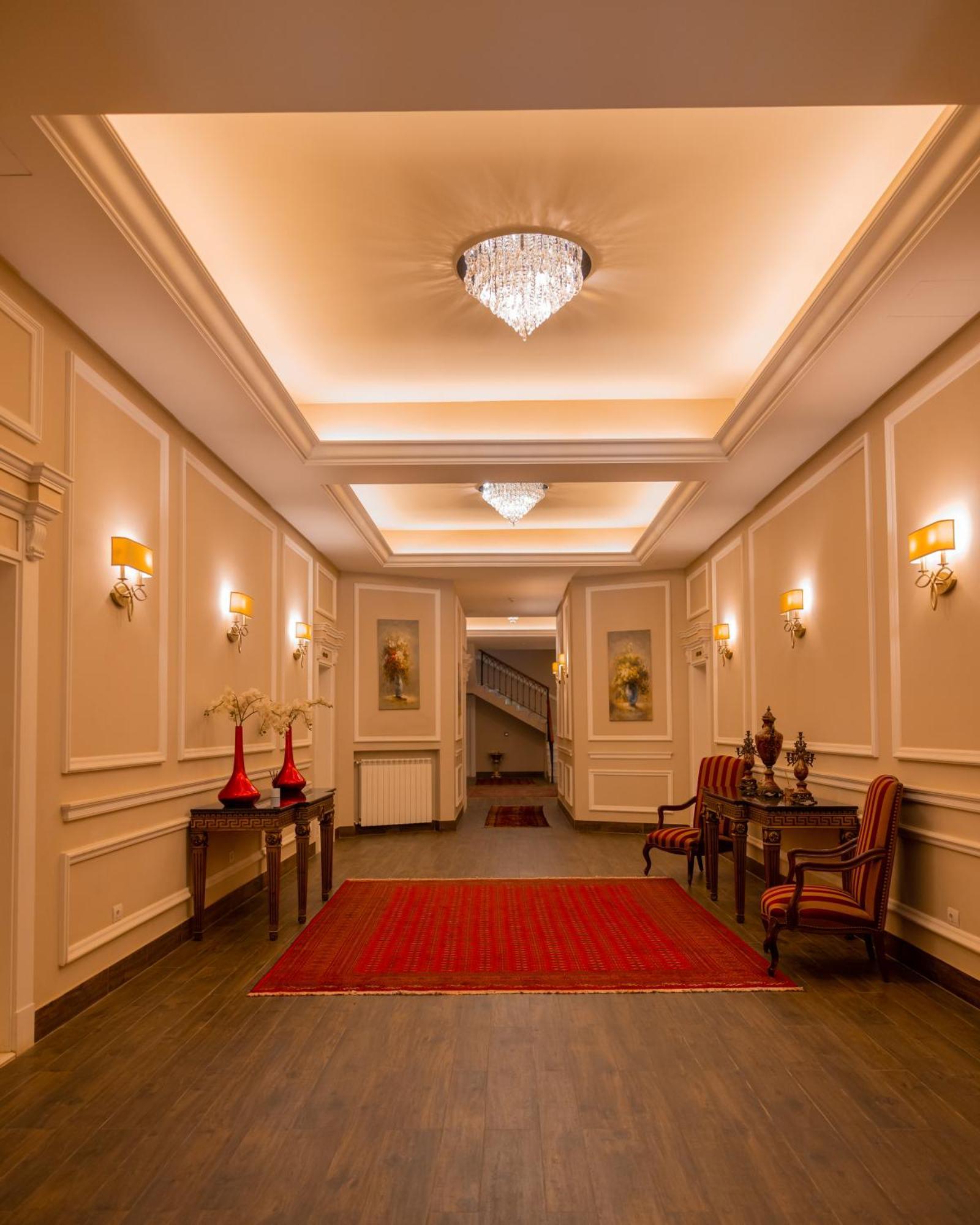 Cherry Blossom Boutique Hotel Bḩamdūn Dış mekan fotoğraf