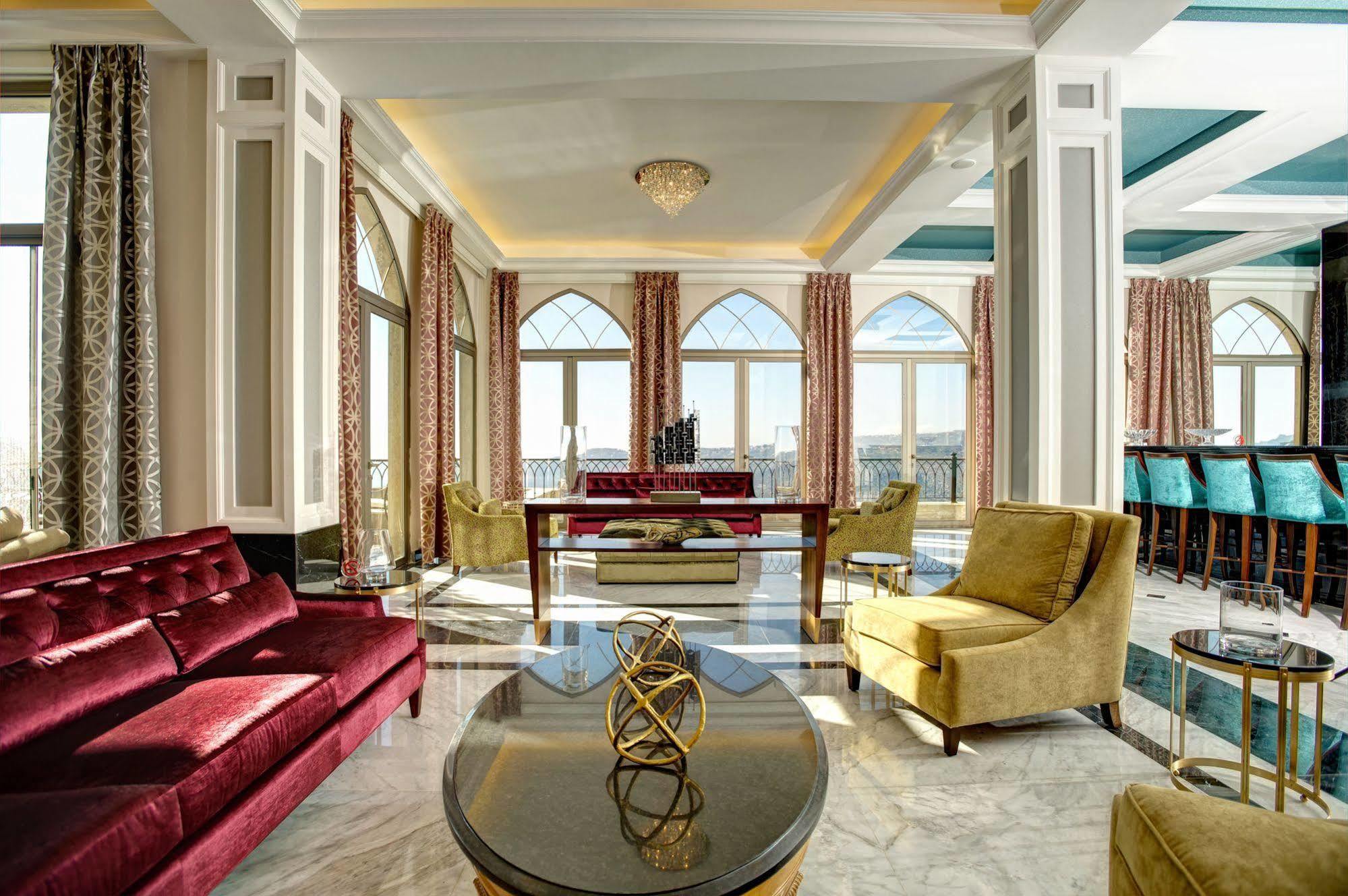 Cherry Blossom Boutique Hotel Bḩamdūn Dış mekan fotoğraf