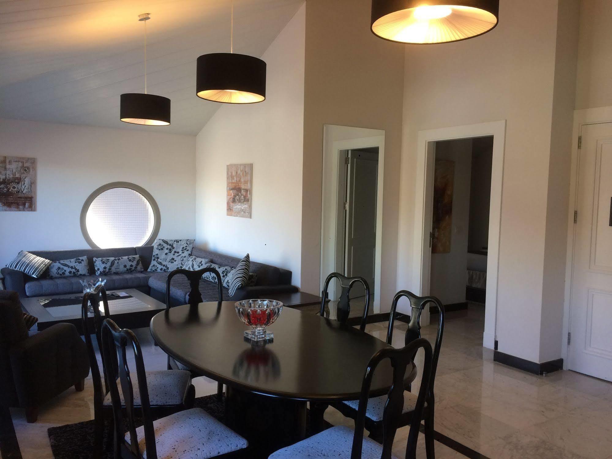 Cherry Blossom Boutique Hotel Bḩamdūn Dış mekan fotoğraf