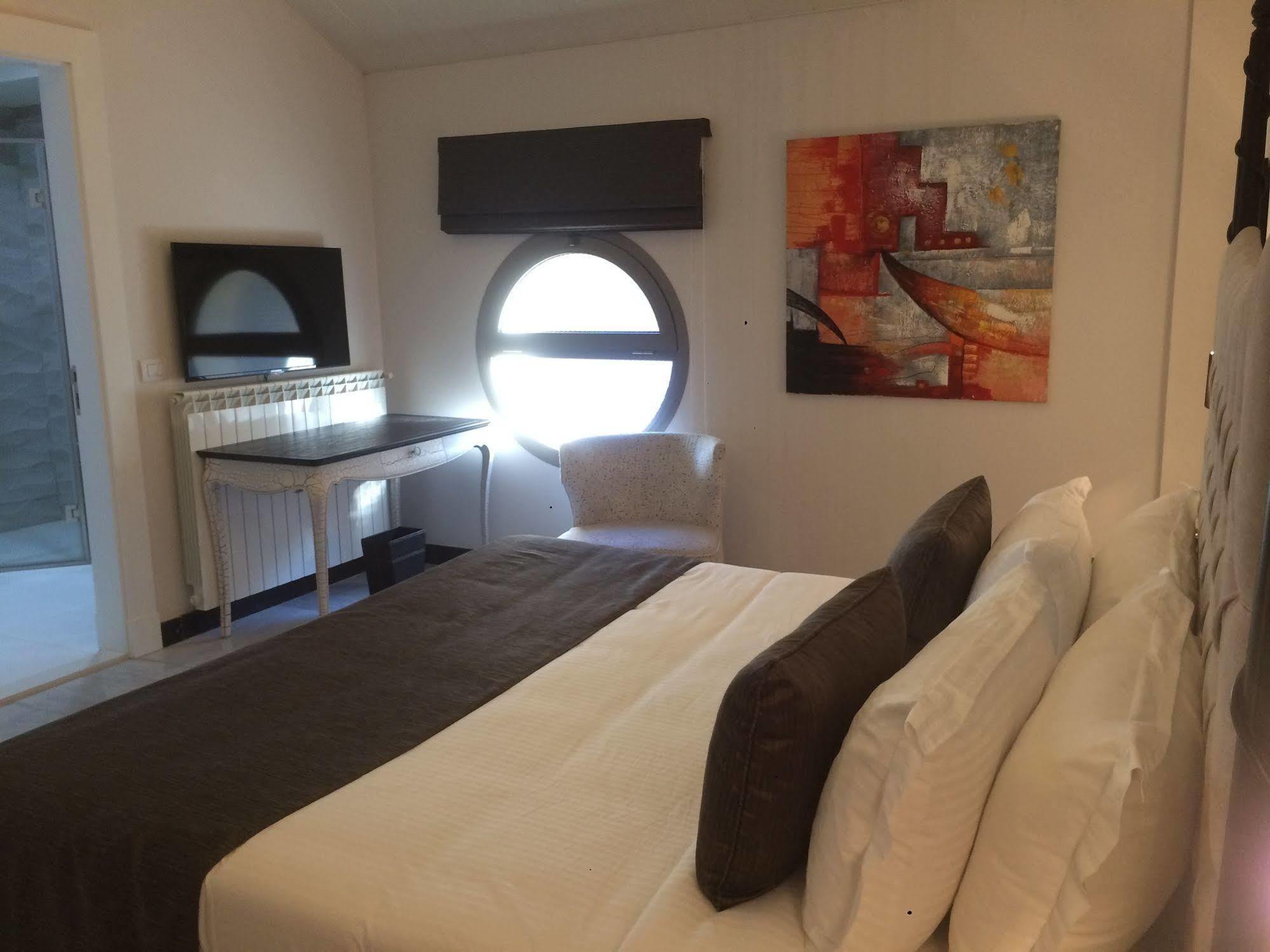 Cherry Blossom Boutique Hotel Bḩamdūn Dış mekan fotoğraf